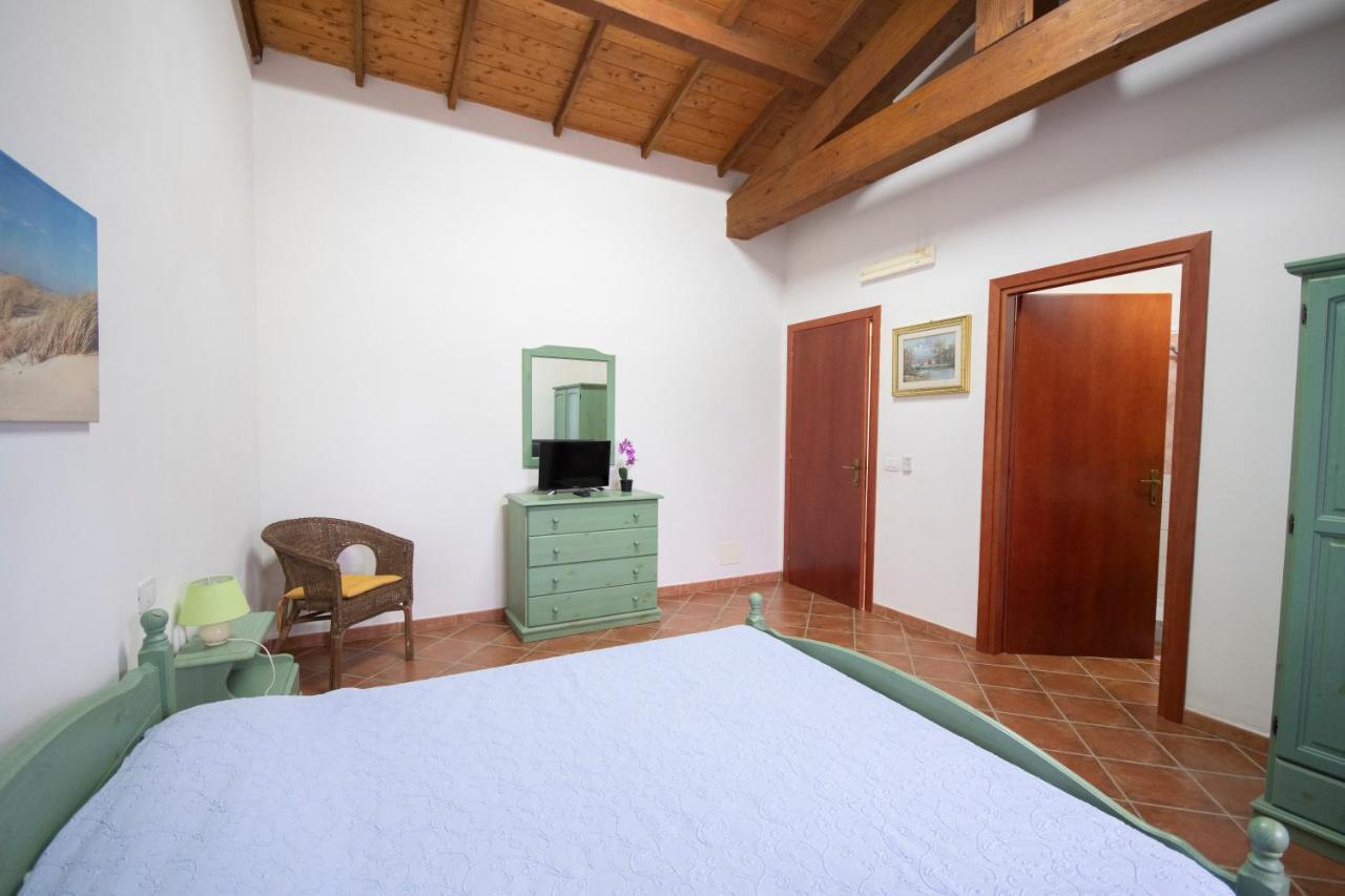 Is Cuccus Bed & Breakfast Masainas Ngoại thất bức ảnh