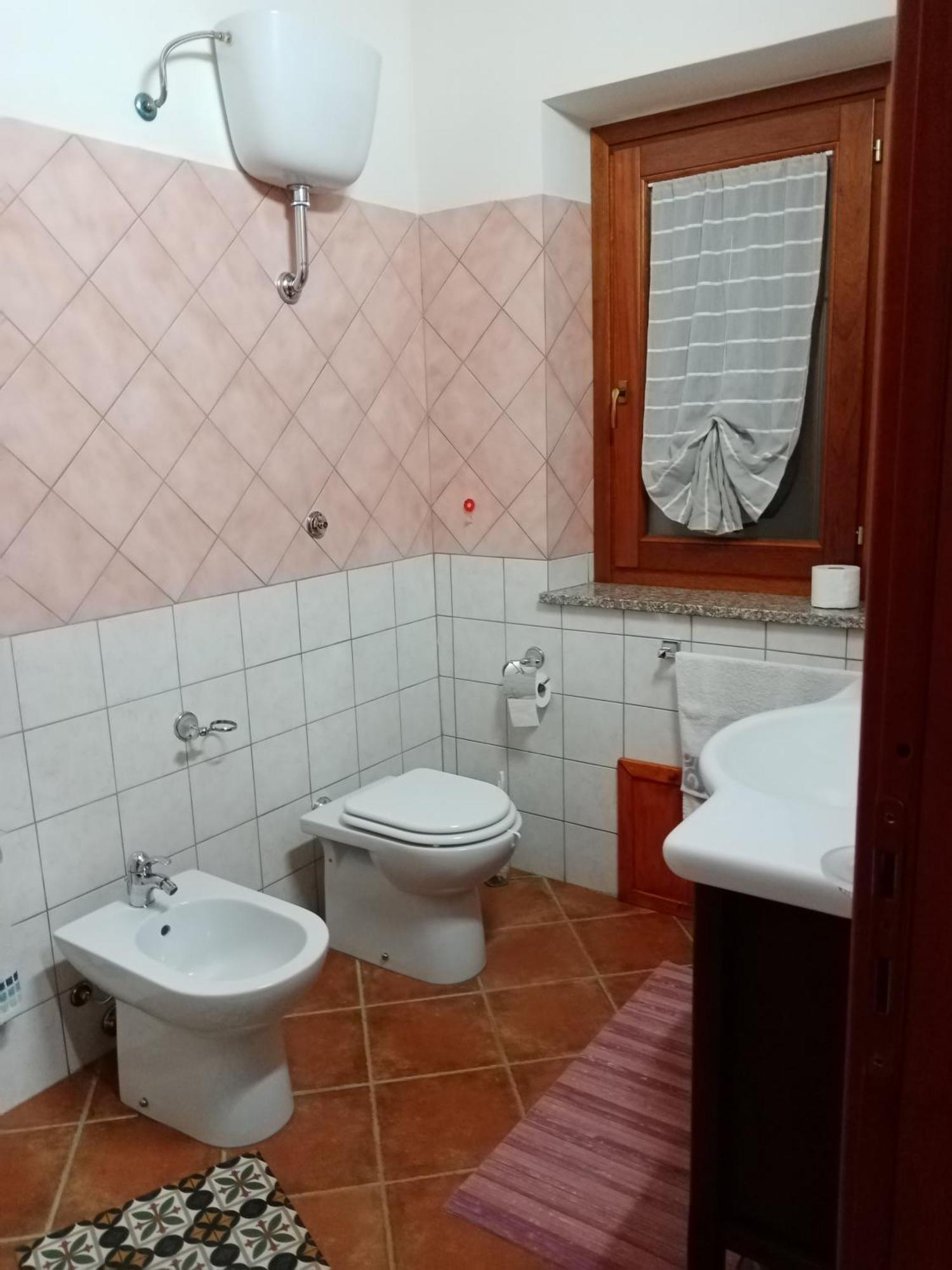 Is Cuccus Bed & Breakfast Masainas Phòng bức ảnh