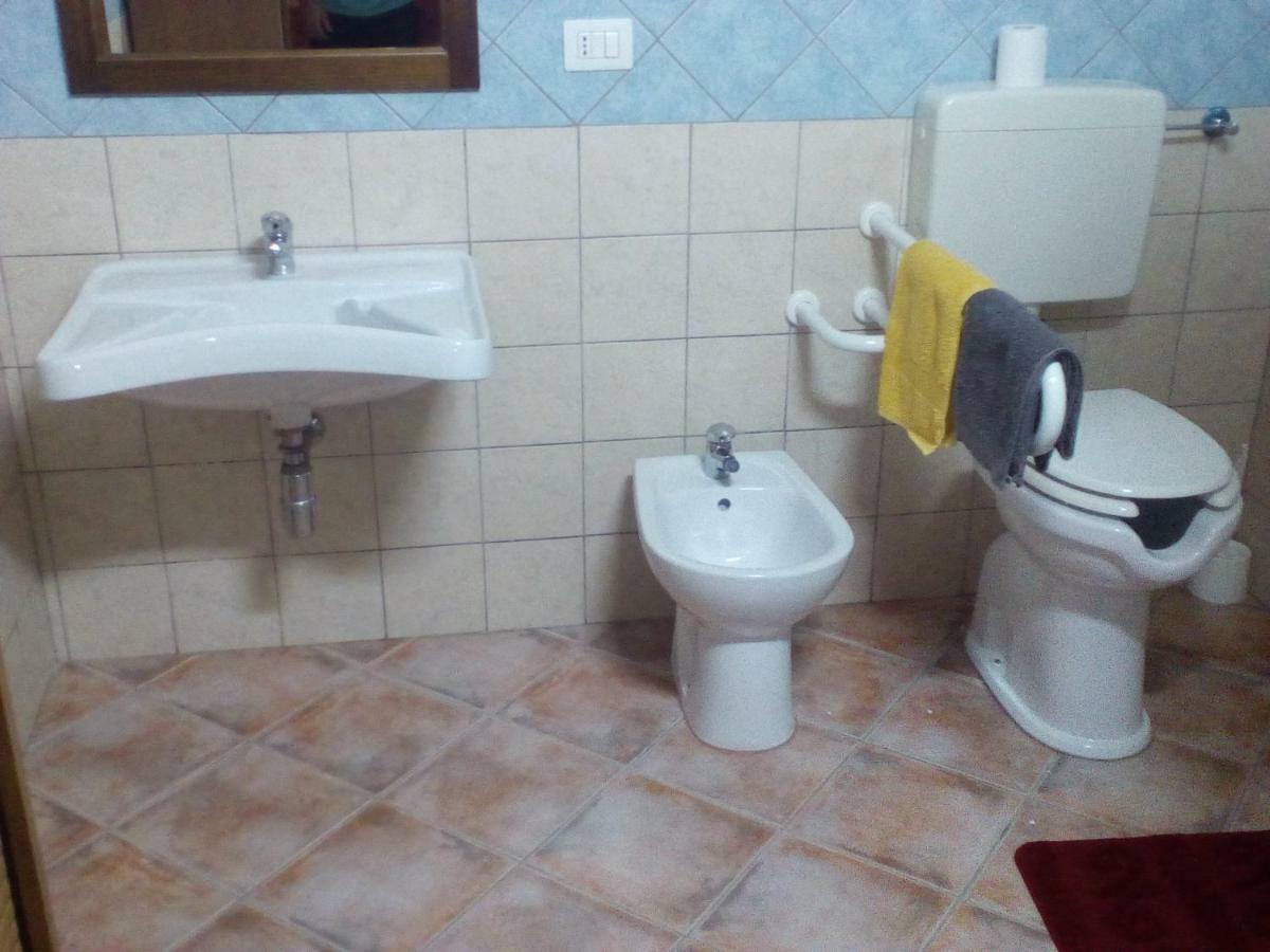 Is Cuccus Bed & Breakfast Masainas Ngoại thất bức ảnh